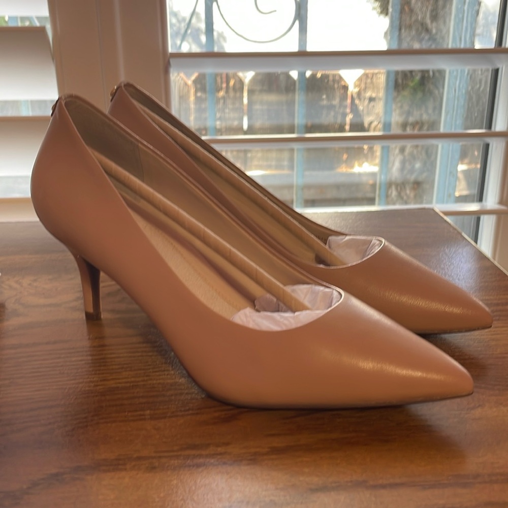 NEW Cole Han Nude Heels
